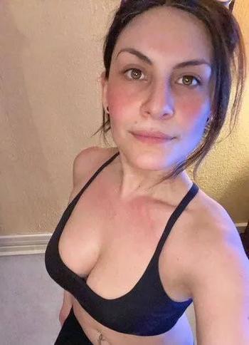 Julie, 26 Caucasian/White female escort, Sherbrooke